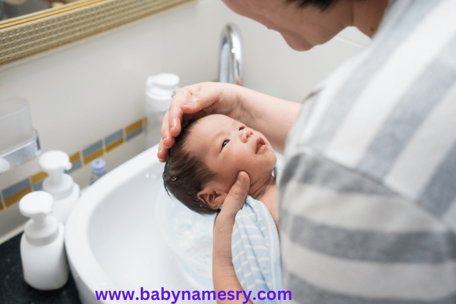 How to Bathe a Baby When Traveling