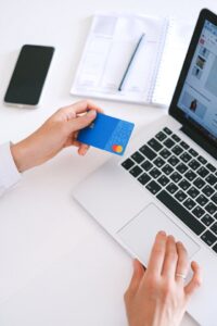 Living Together, Banking Apart – Are Separate Accounts Damaging Your Marriage?