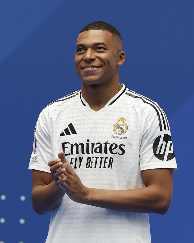 Kylian Mbappé Photos